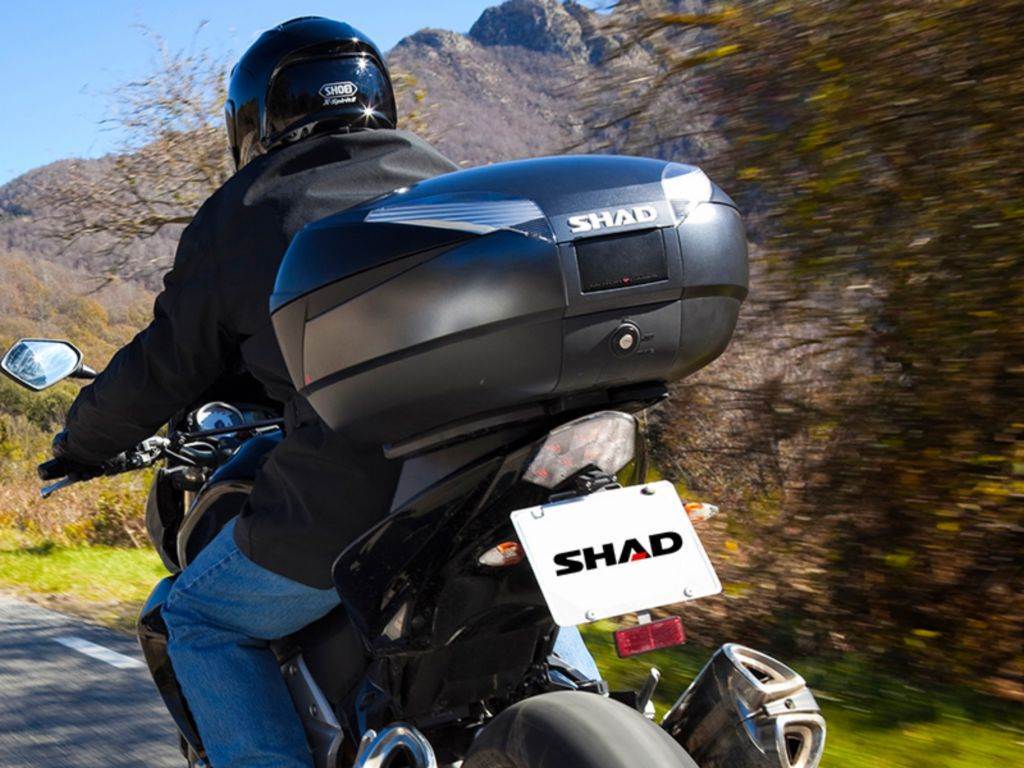 Slika Kofer za motor SHAD SH48 Dark Grey s naslonom 48 L karbon