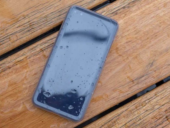 Slika Vodootporna zaštita mobitela Quad Lock Poncho za Huawei